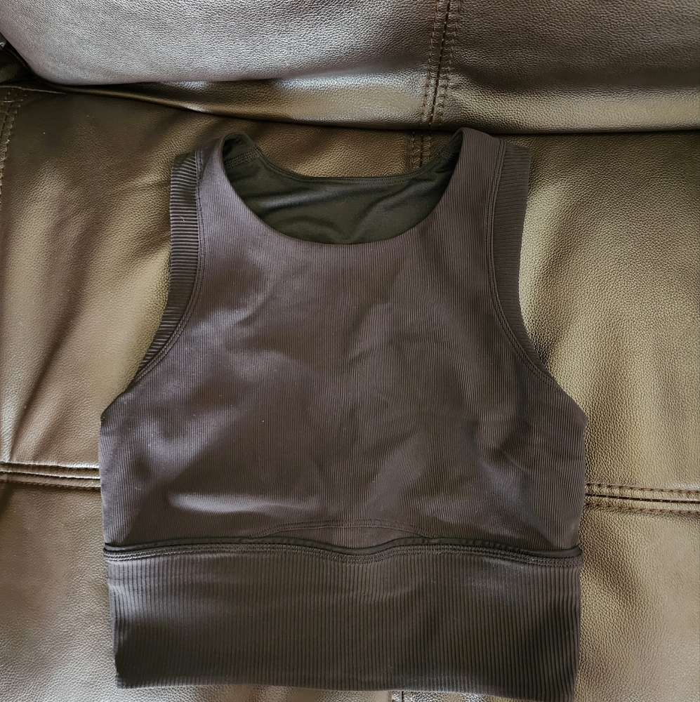 Lululemon Sports Bra Top Size 6